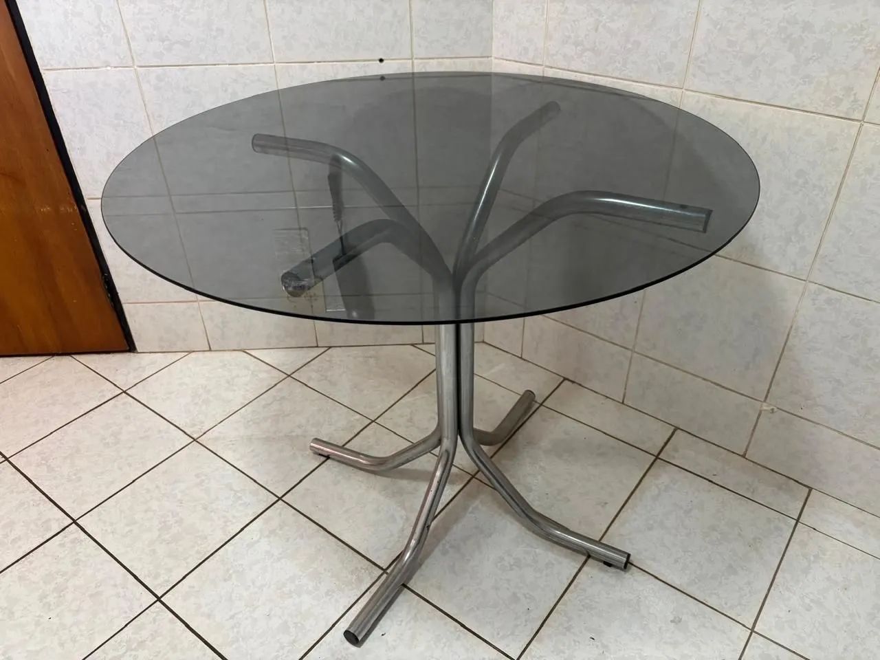 Mesa 100 reais 