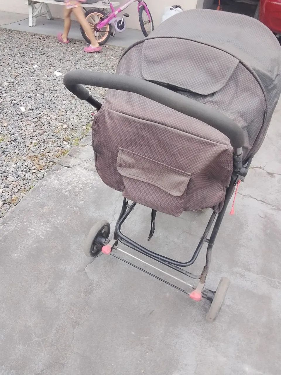 Vendo carrinho de bebê  - Foto 4