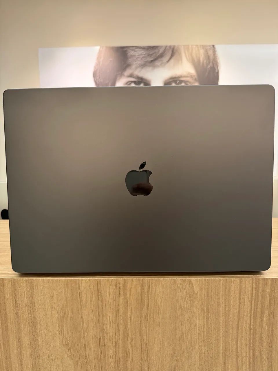 Macbook M5 MAX  - Foto 2
