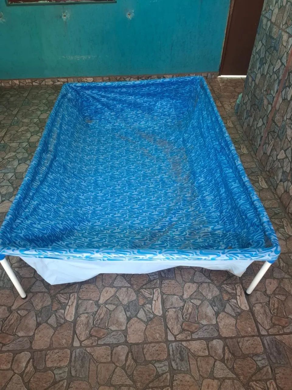 Piscina de 1000 litros Mor. Acompanha capa.