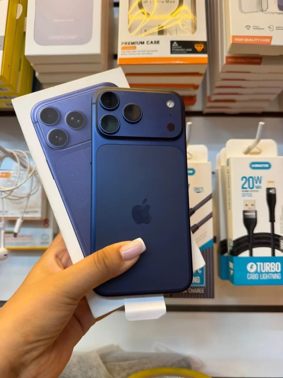 IPHONE 17 PRO MAX 256GB - SEMINOVO 