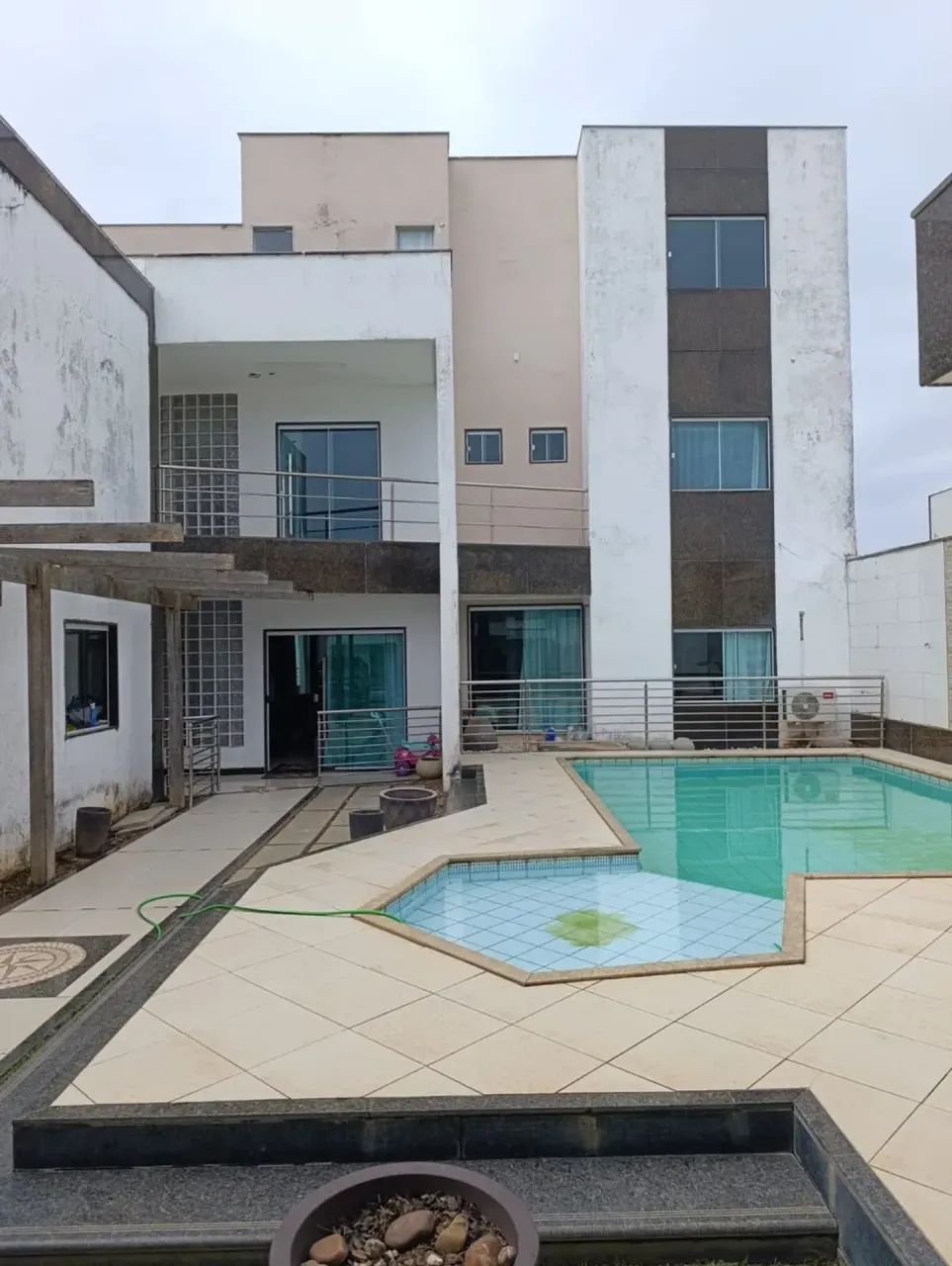 Casa Triplex com área gourmet em Interlagos - Vila Velha - ES