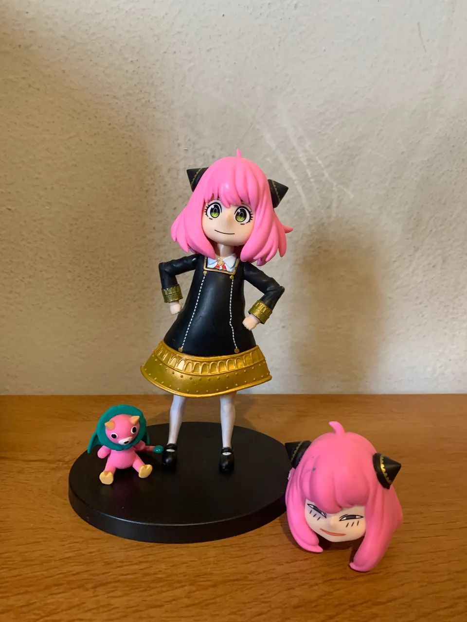 Action figure annie (spy family), Sakura e obito 