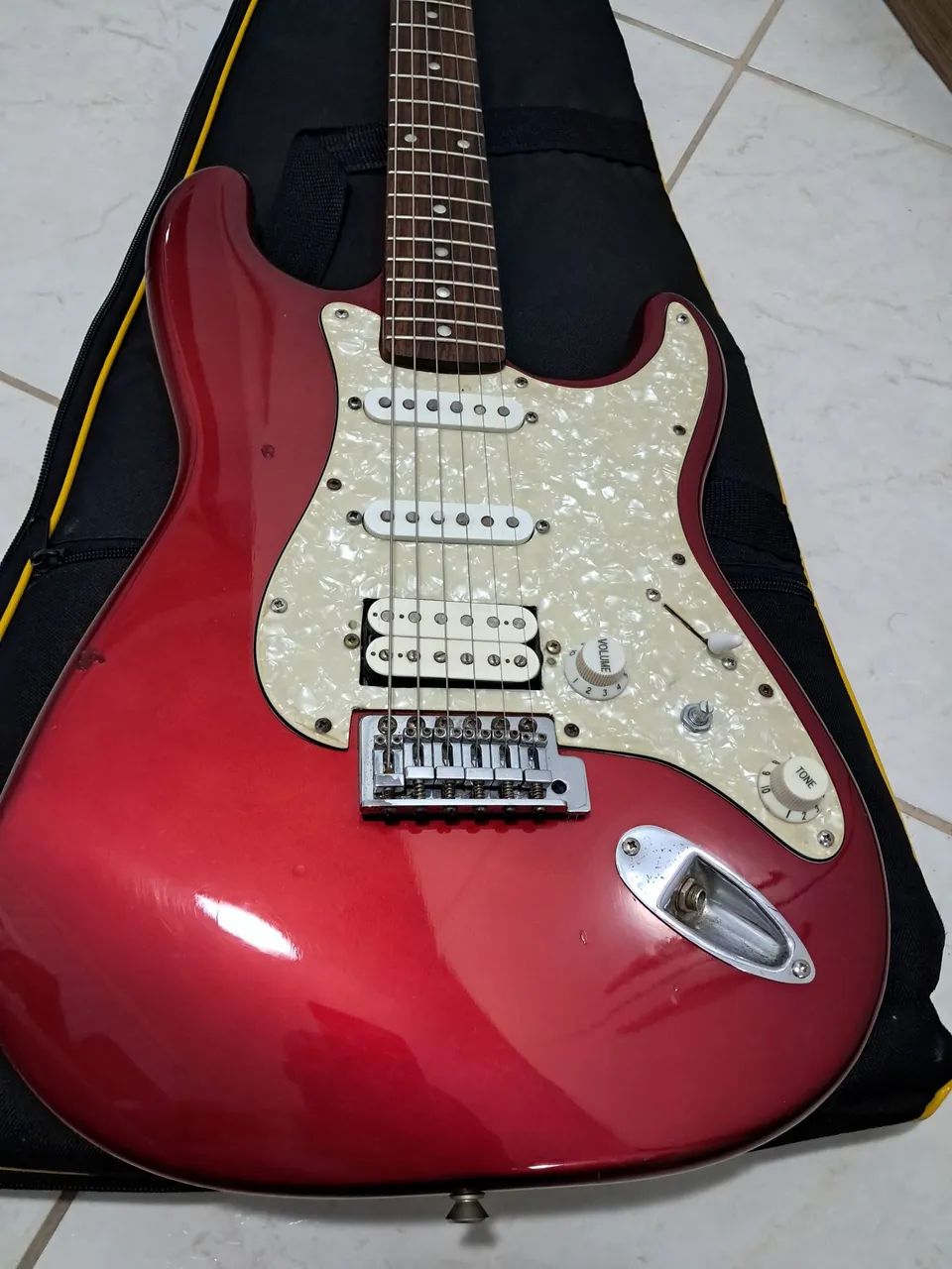 Guitarra Squier afinitty com upgrades - Foto 2