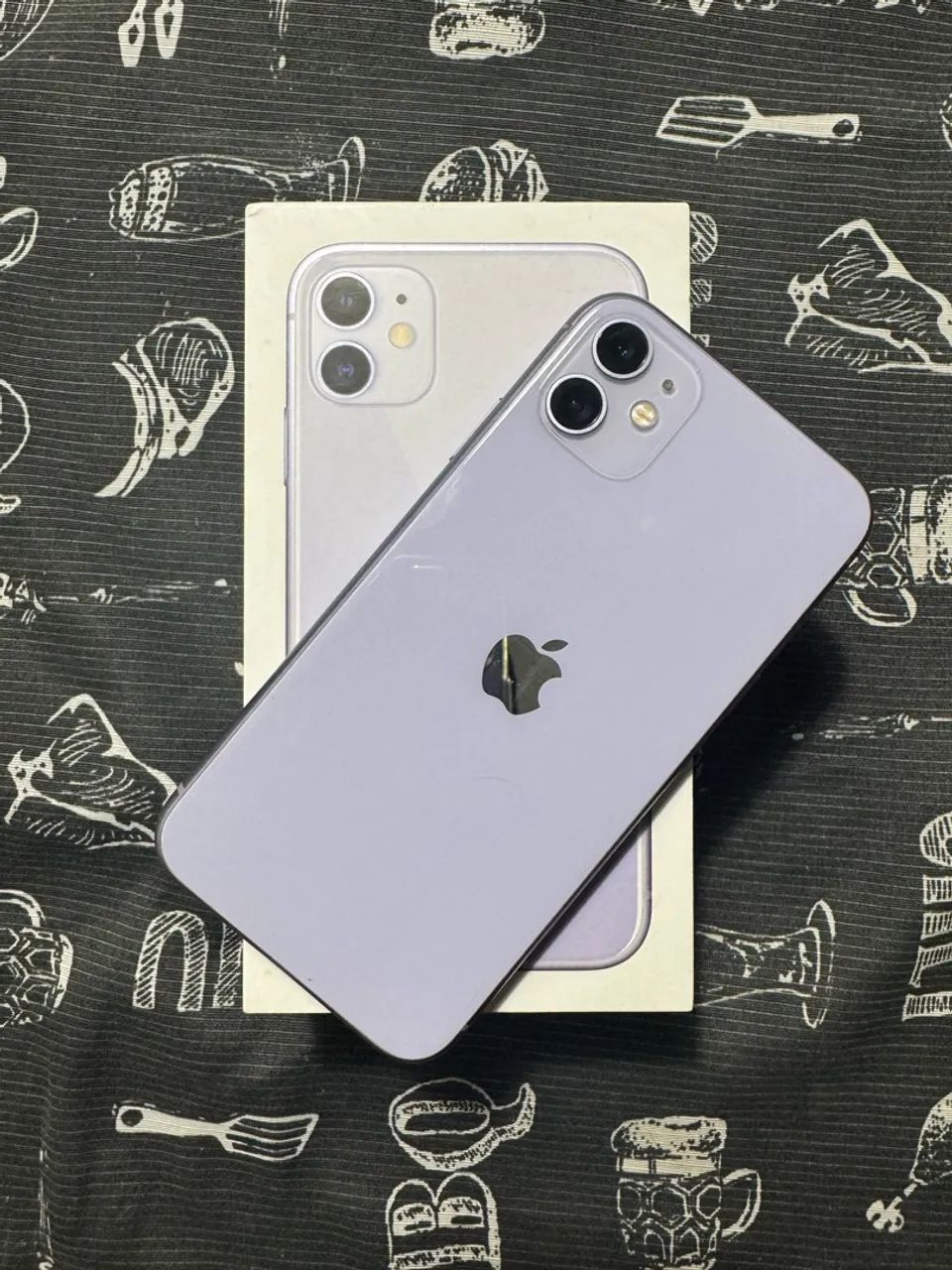 IPHONE 11 