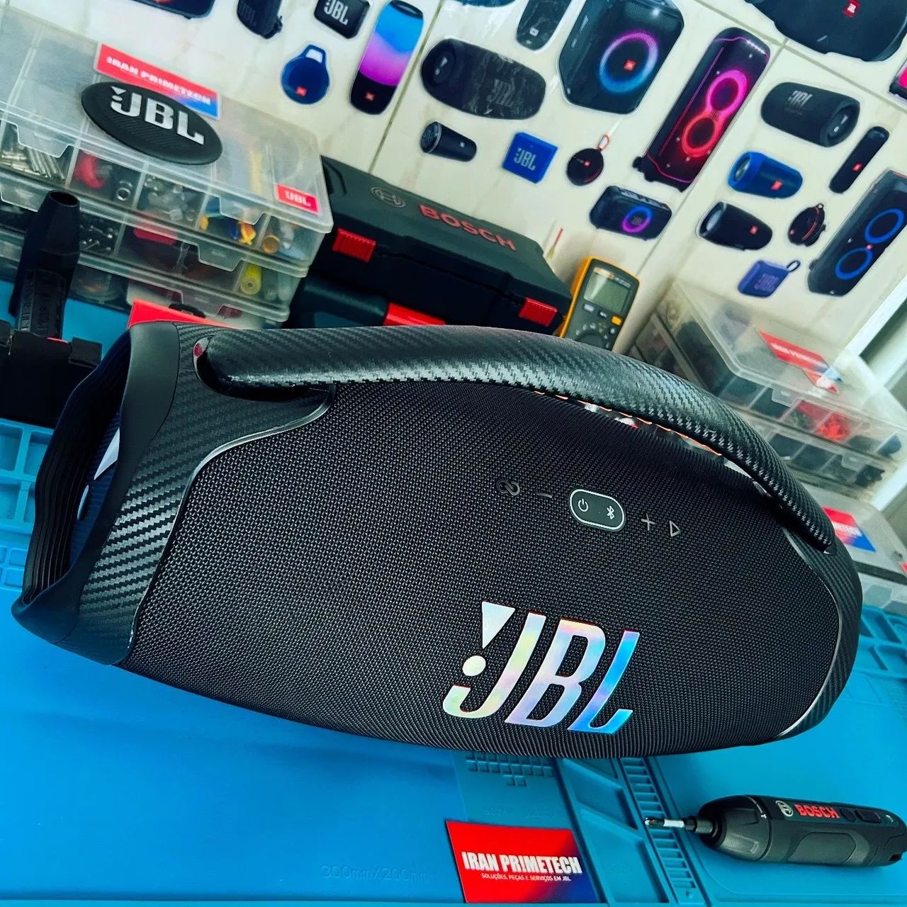 Plotagem Jbl Envelopamento  - Foto 4