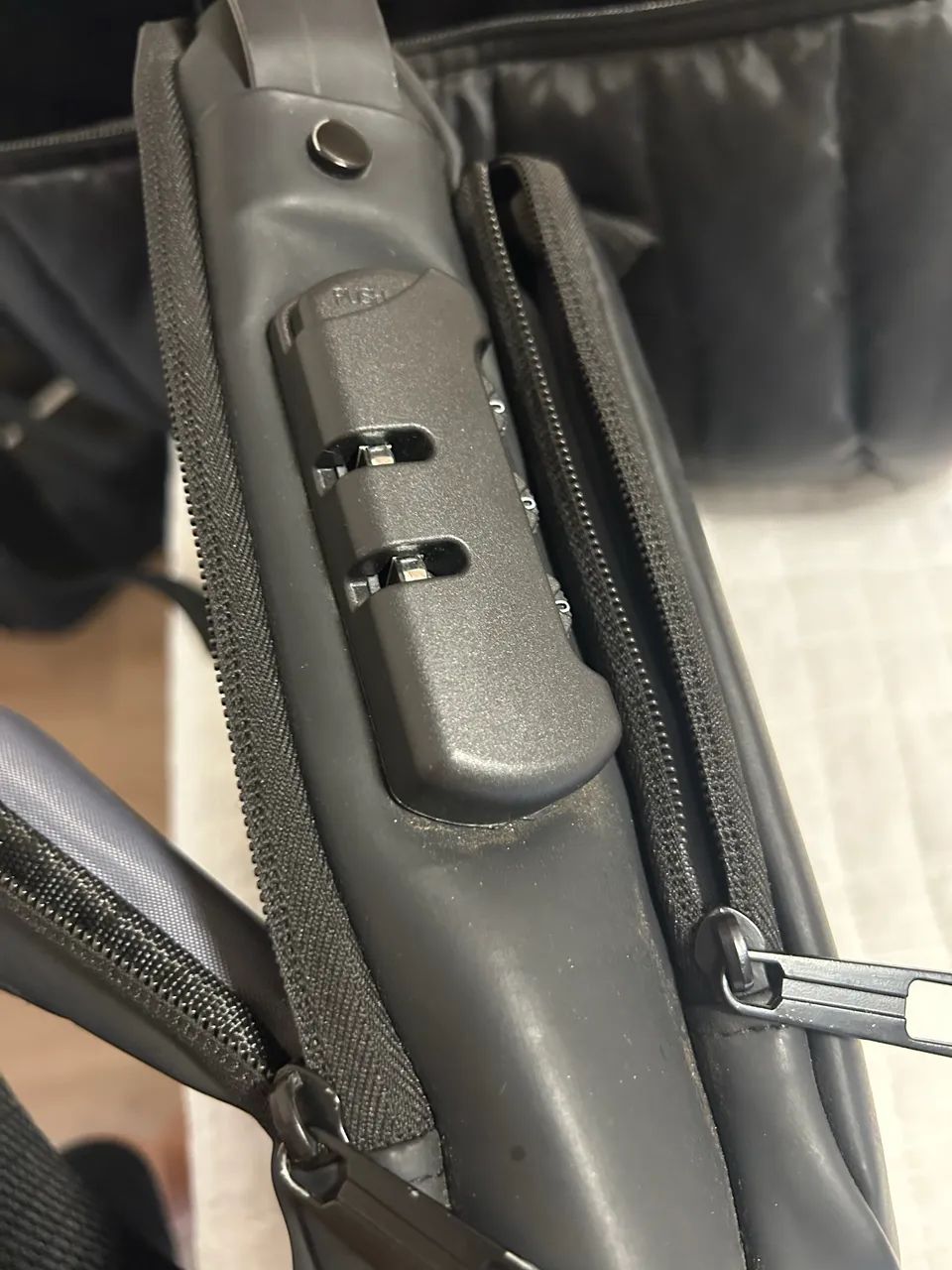 Bola de mão com cadeado e cabo USB  - Foto 4