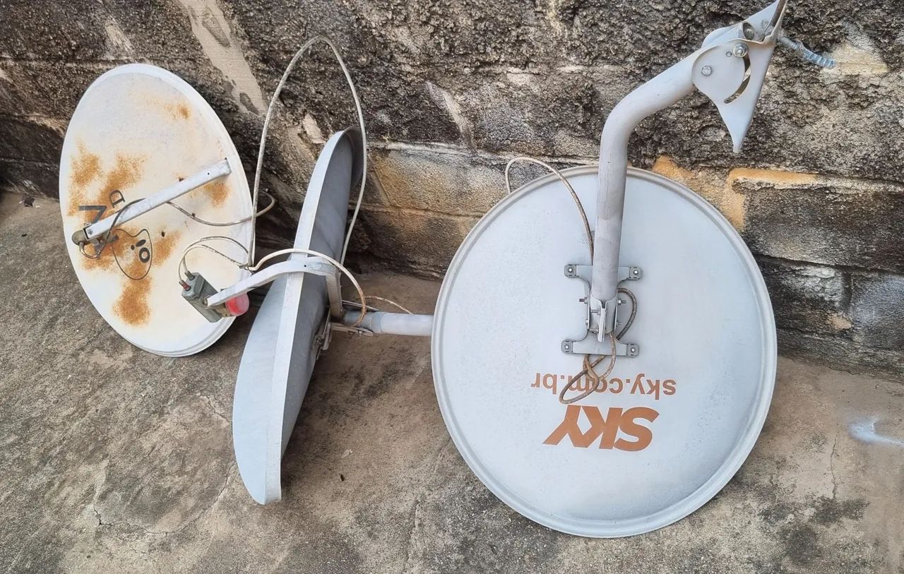 Vendo Antenas Sky e OI R$ 100,00 - Foto 3