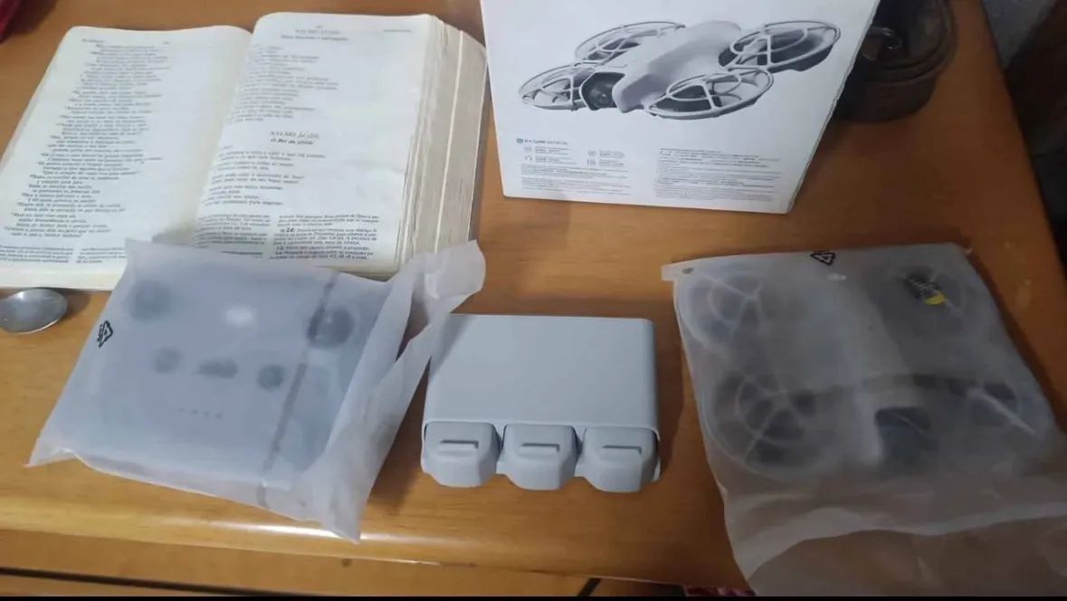 Drone Neo 1 Combo Fly More - Foto 2