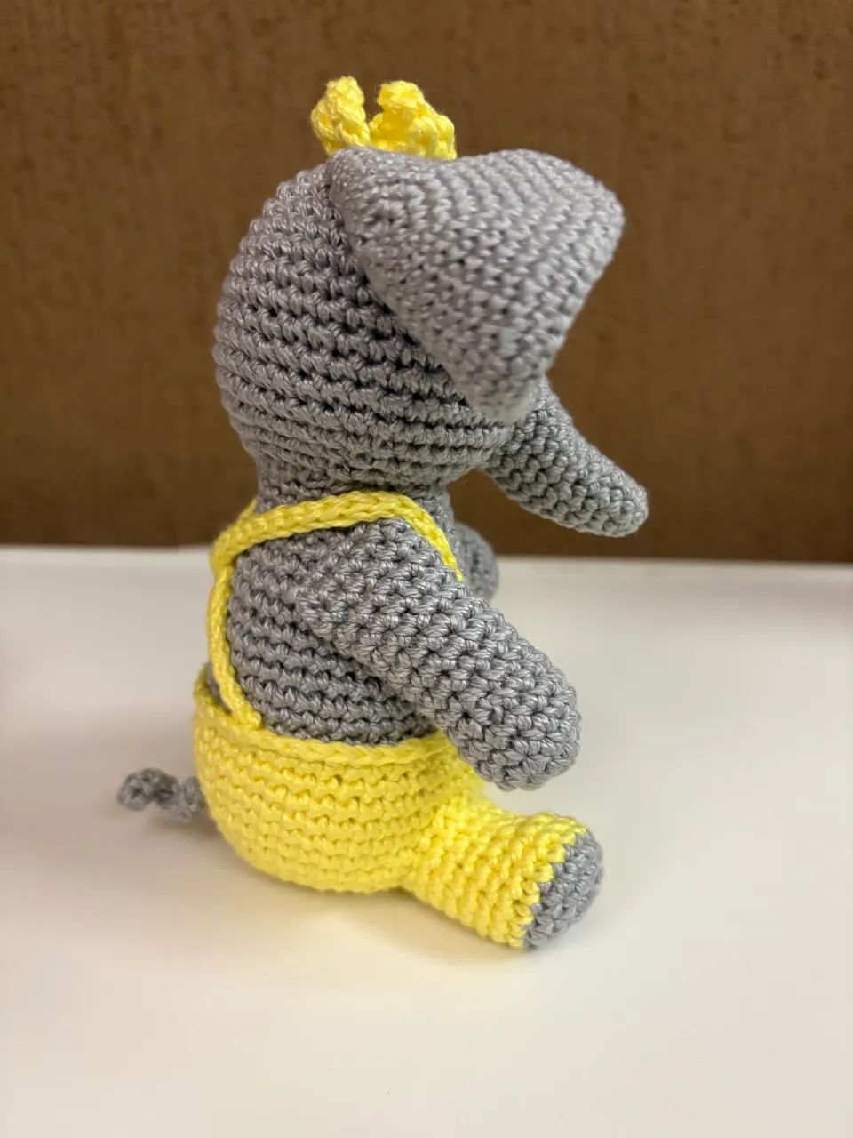 Elefante Amarelo em Crochê Amigurumi Bichinho de Pelúcia  - Foto 3