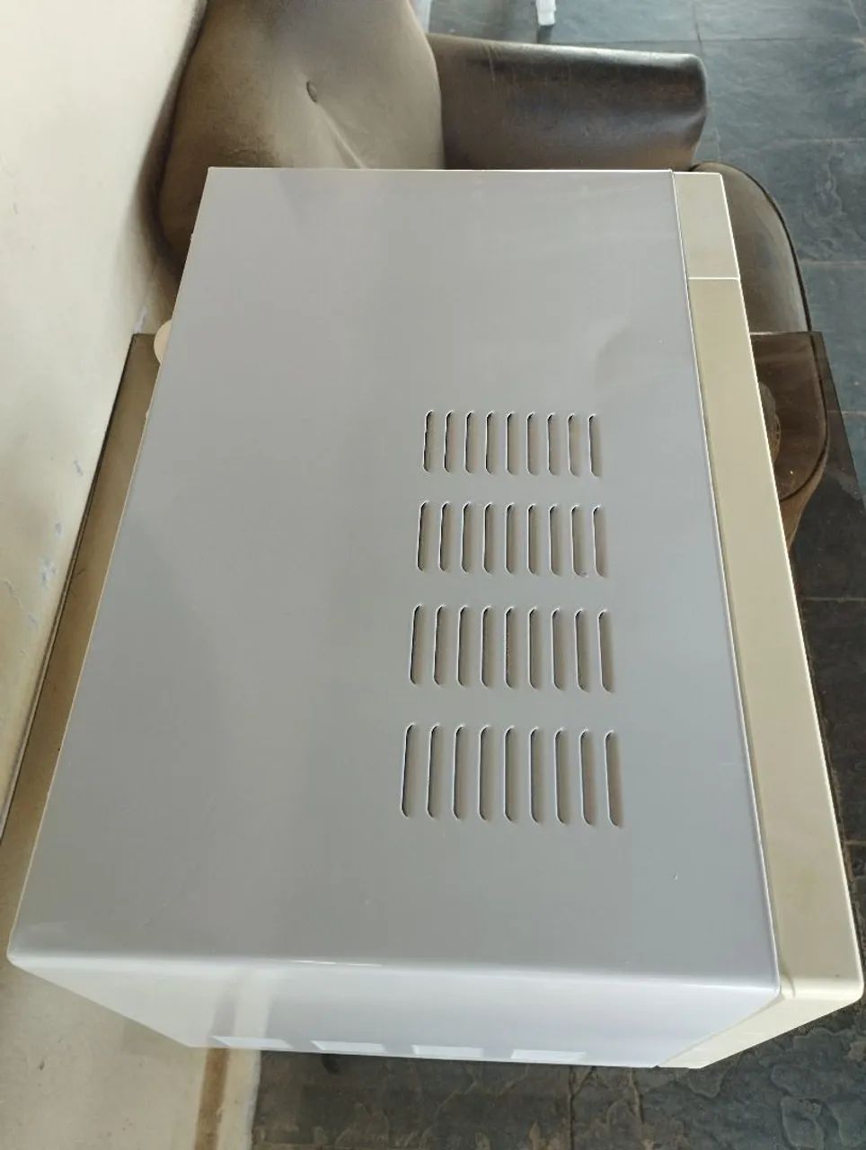 Microondas Brastemp single de 18 litros - Foto 4