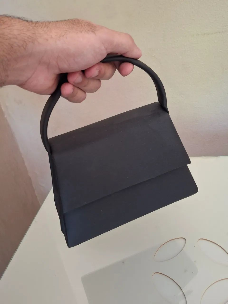 Bolsa de mão feminina pequena nunca usada - Foto 2