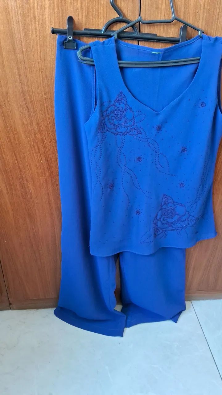 Lote roupas - Foto 4