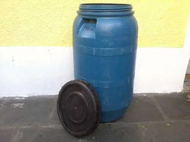 Bombona 80 litros Galão Tonel Tambor Barril Bombonas pra Água Gelo Ração Filtro Óleo Suco  - Foto 2