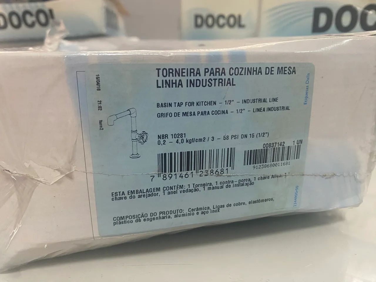 Torneira para cozinha de mesa linha industrial DOCOL  - Foto 2