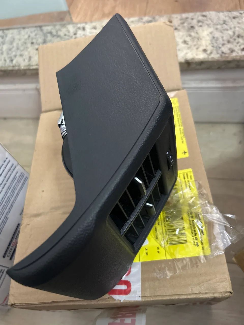 Saída ar console trasieuro VW PoLo  - Foto 3