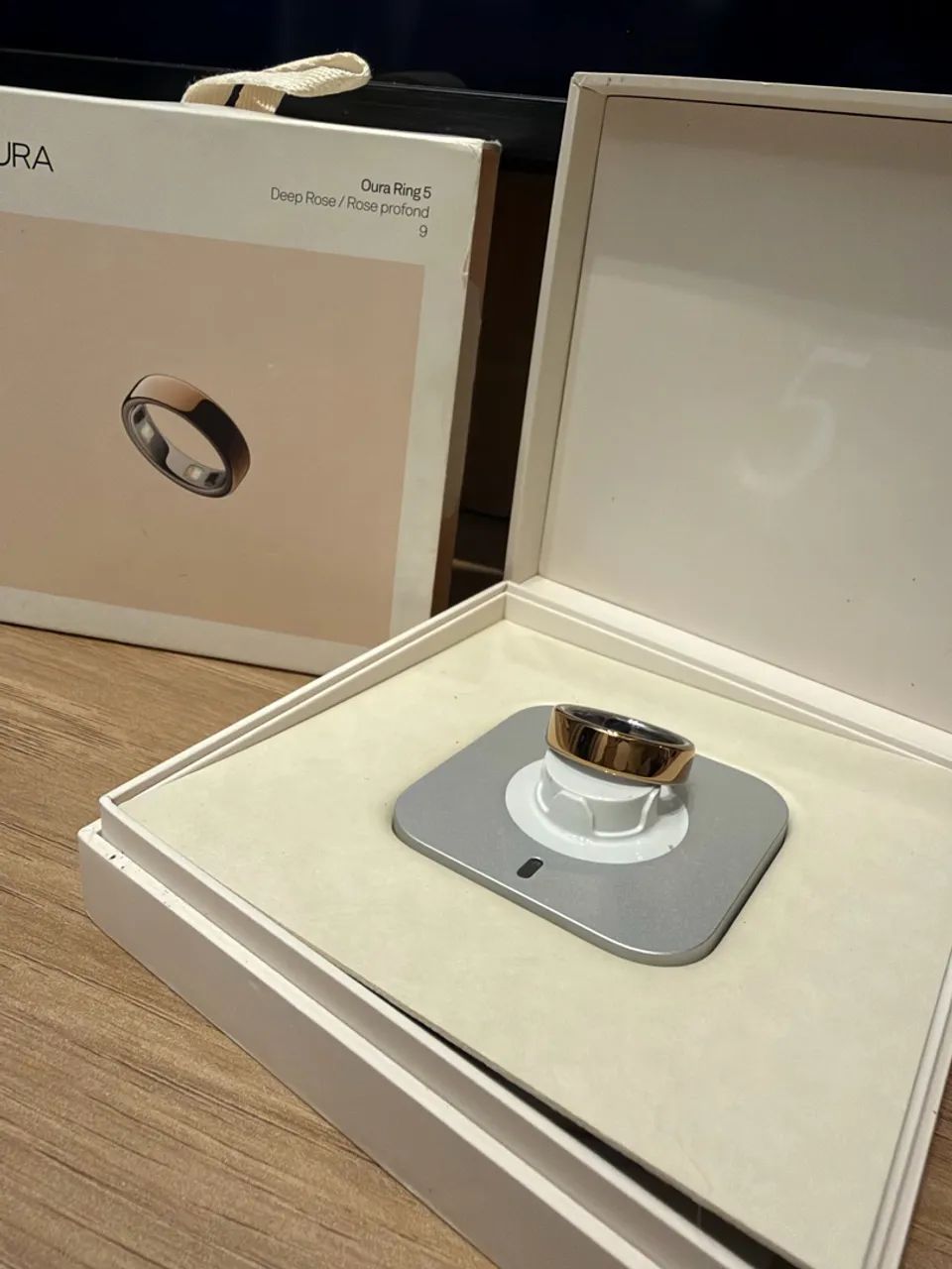 Oura Ring 5 Deep Rose  - Foto 4