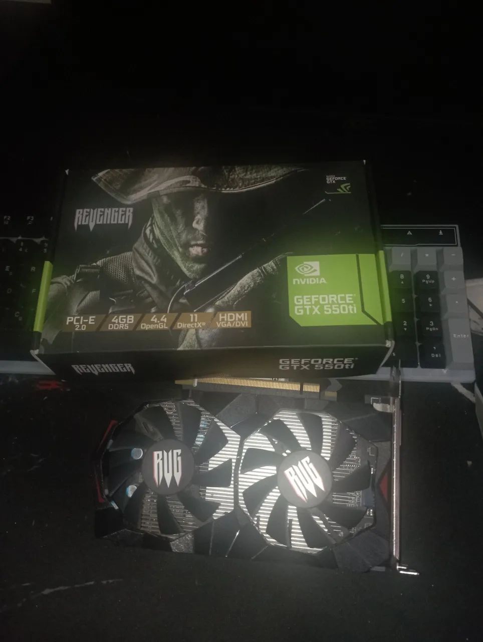 GTX 550 TI 4GB - Foto 5