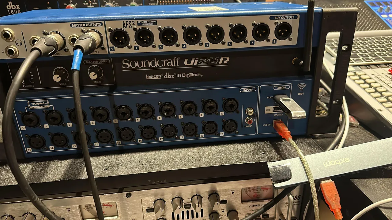 soundcraft ui24