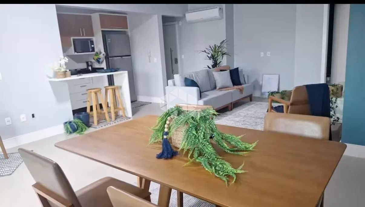 APARTAMENTO COM 2 SUÍTES, 2 VAGAS DE GARAGEM E HOBBY BOX EM JURERÊ - FLORIANÓPOLIS/SC - Foto 2