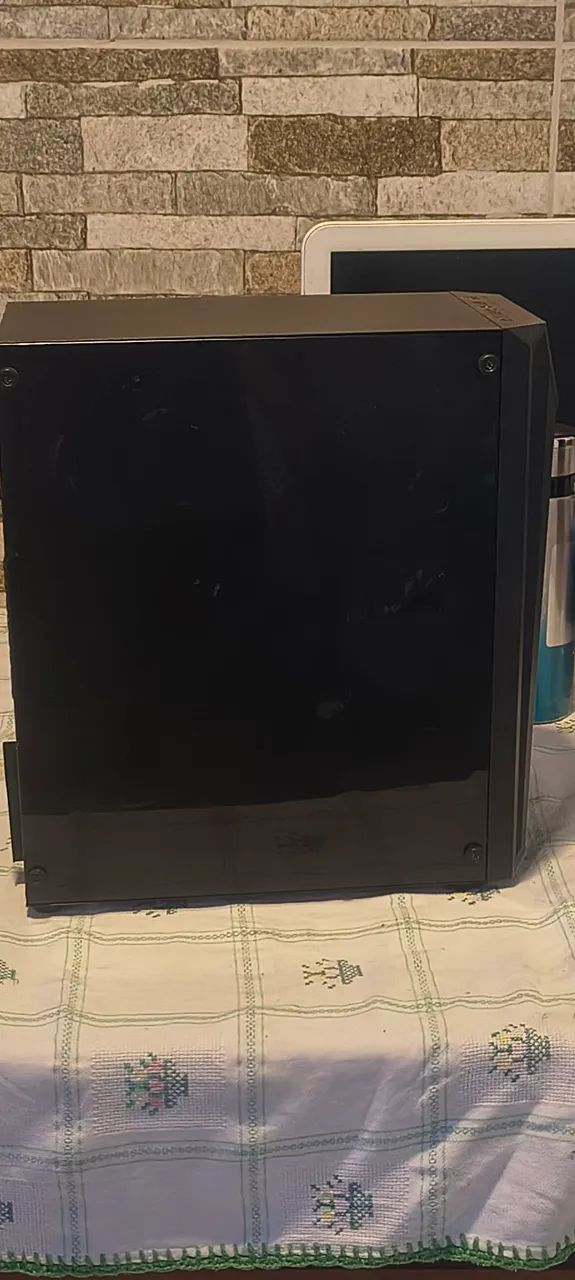 Gabinete TGT Carbon - Foto 2