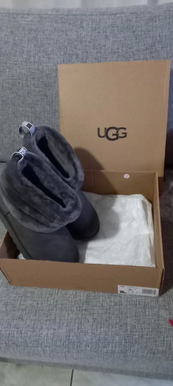 BOTA UGG CINZA - Foto 2