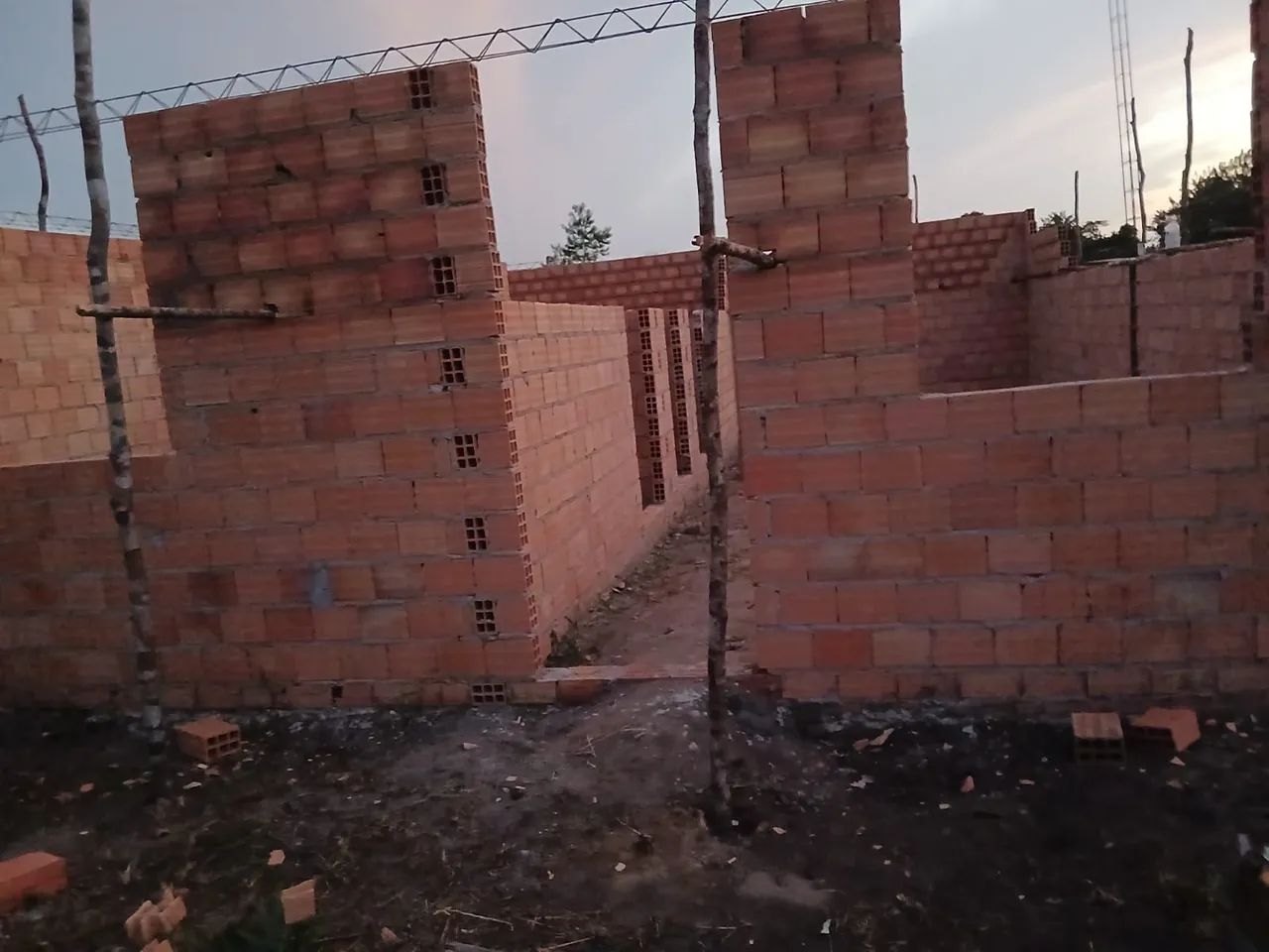 Pedreiro disponível 