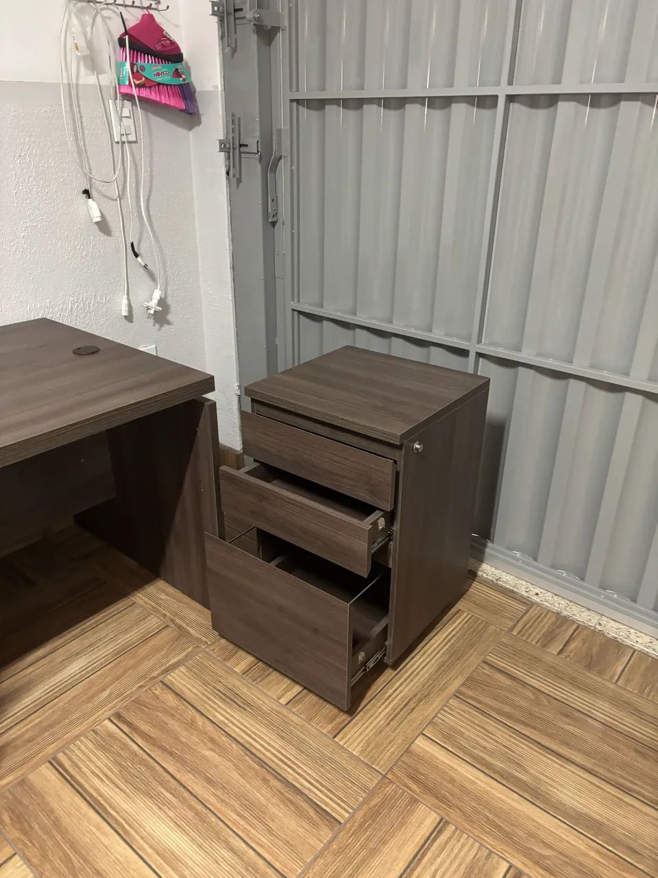 Vendo mesa para escritório usada! 