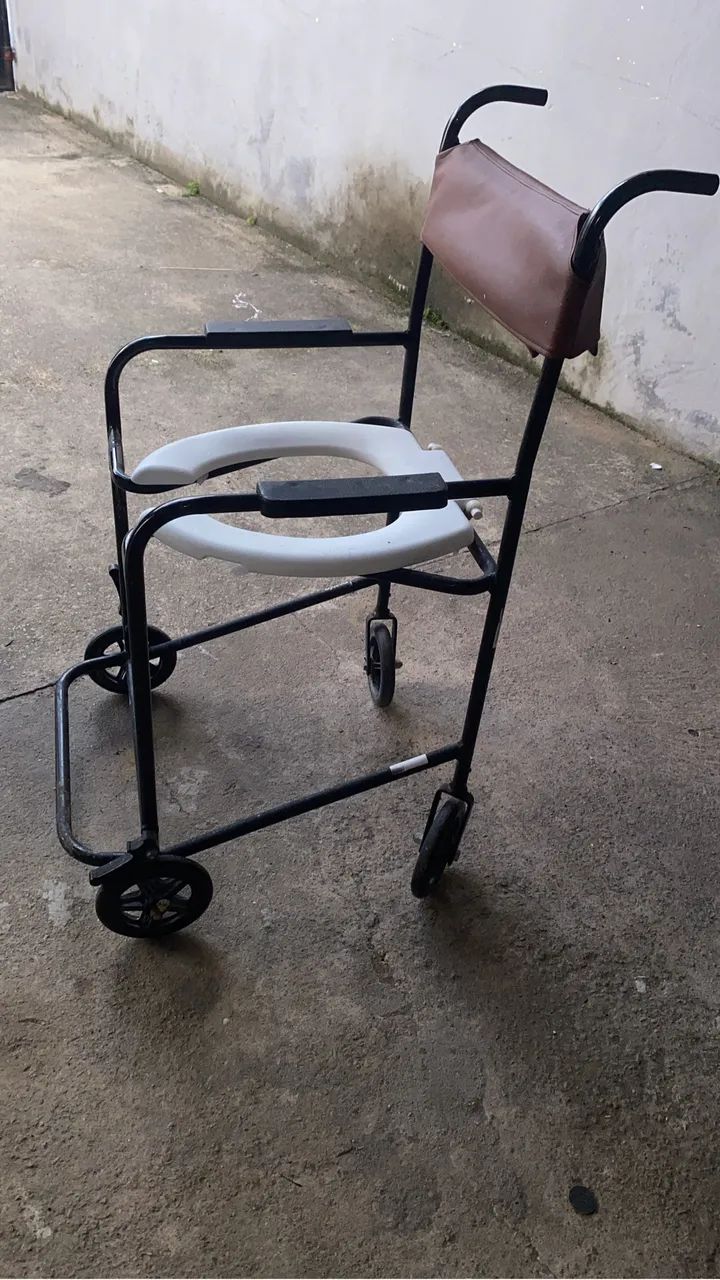 Cadeira de rodas - Foto 5