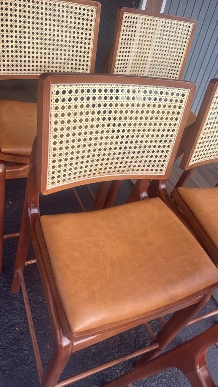 BANQUETAS DE MADEIRA MACIÇA COM TELINHA - PROMOÇÃO - Foto 3