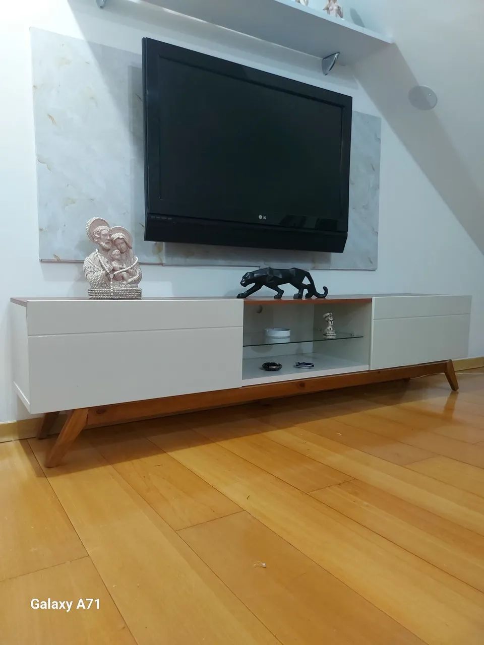 WOODEN RACK AND PANEL65104886431745122
