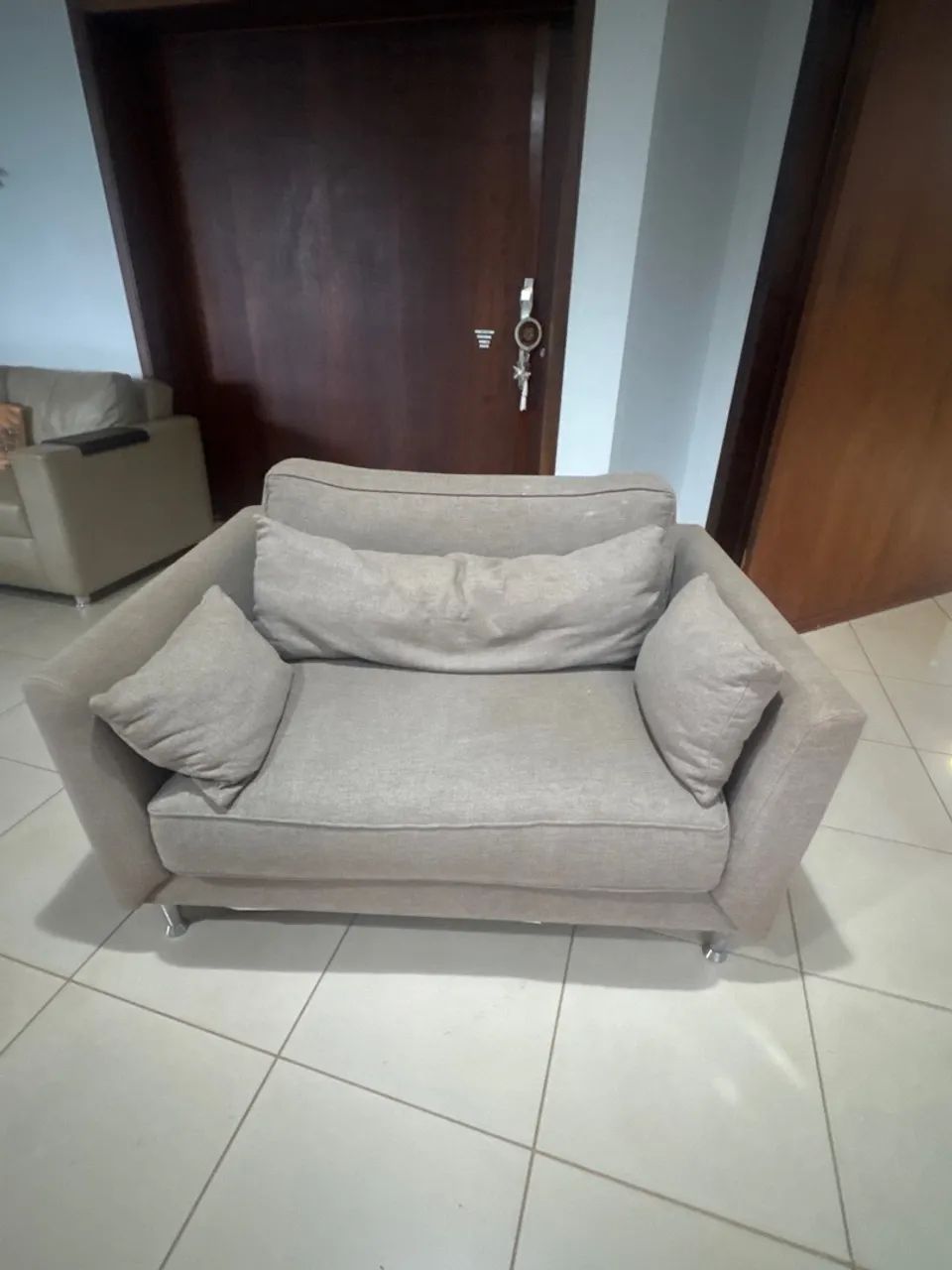 Sofá 2 lugares 