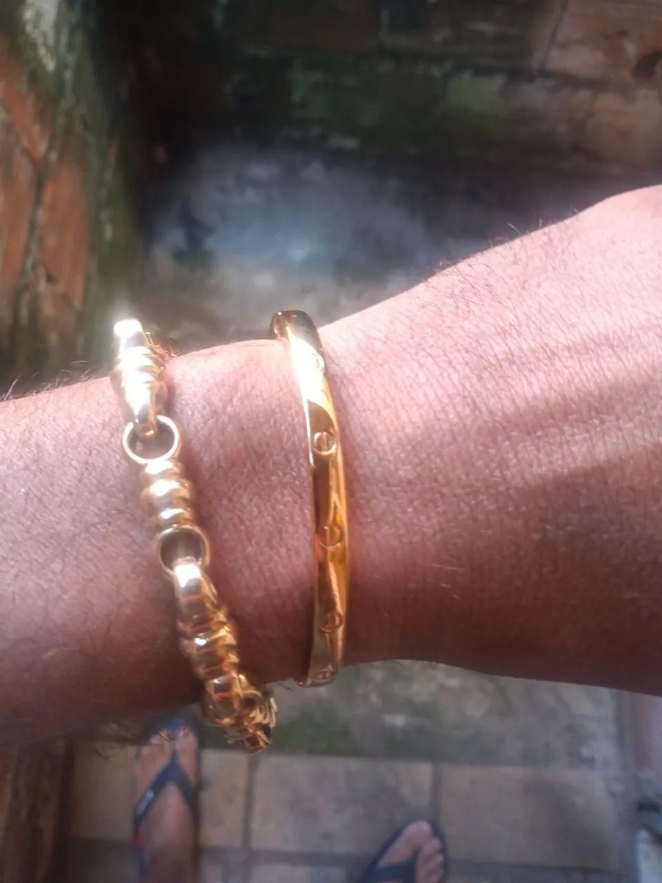 Duas pulseiras banhadas  - Foto 2