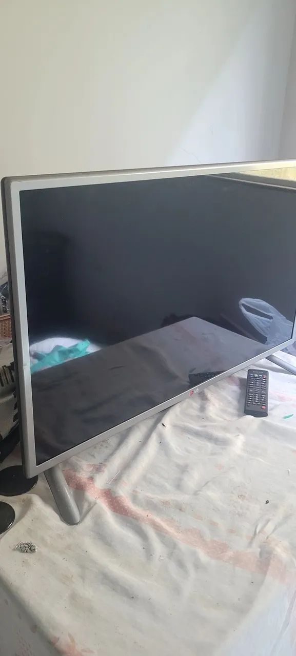 TV USADA (NÃO É SMART)