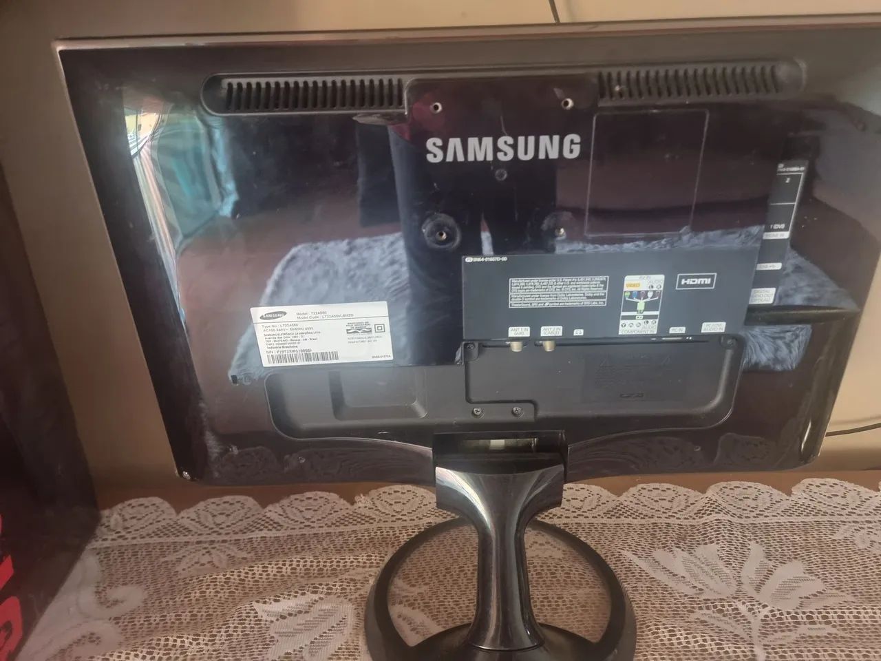Vendo Monitor Samsung 28 Polegadas para conserto ou Retirada de peças ligando  - Foto 3