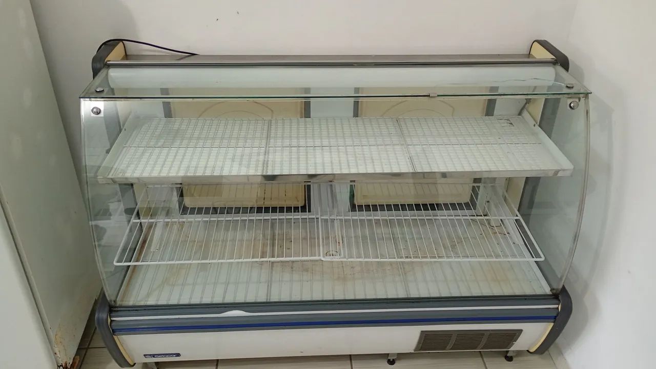 Balcão expositor 2mts