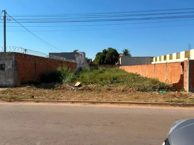 Vende - se Terreno 12x50m²