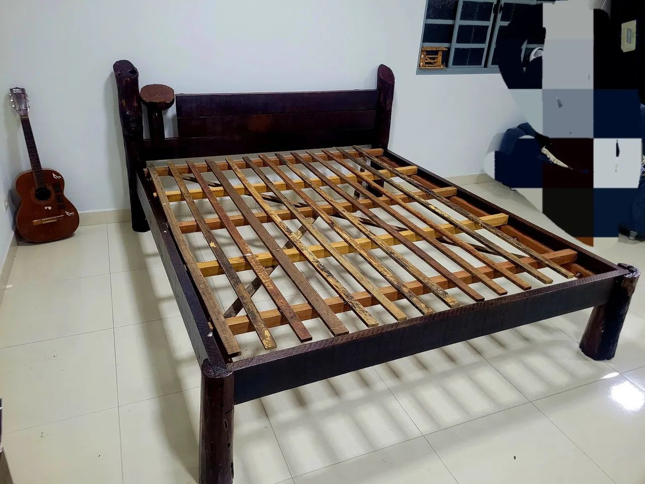 Vendo Cama 1.90 X 2.00 De Aroira e Itauba. - Foto 3