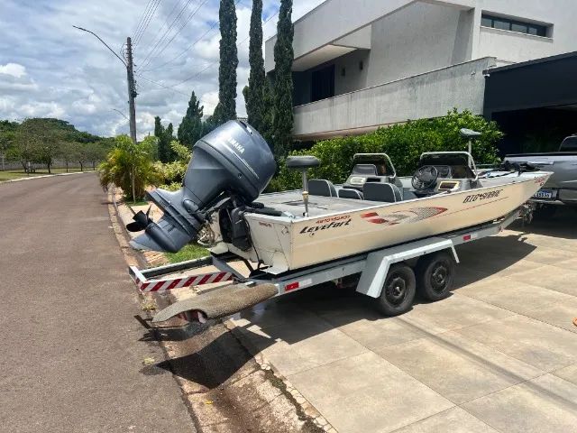 VENDO LANCHA DE PESCA BIG-SABRE - Foto 4