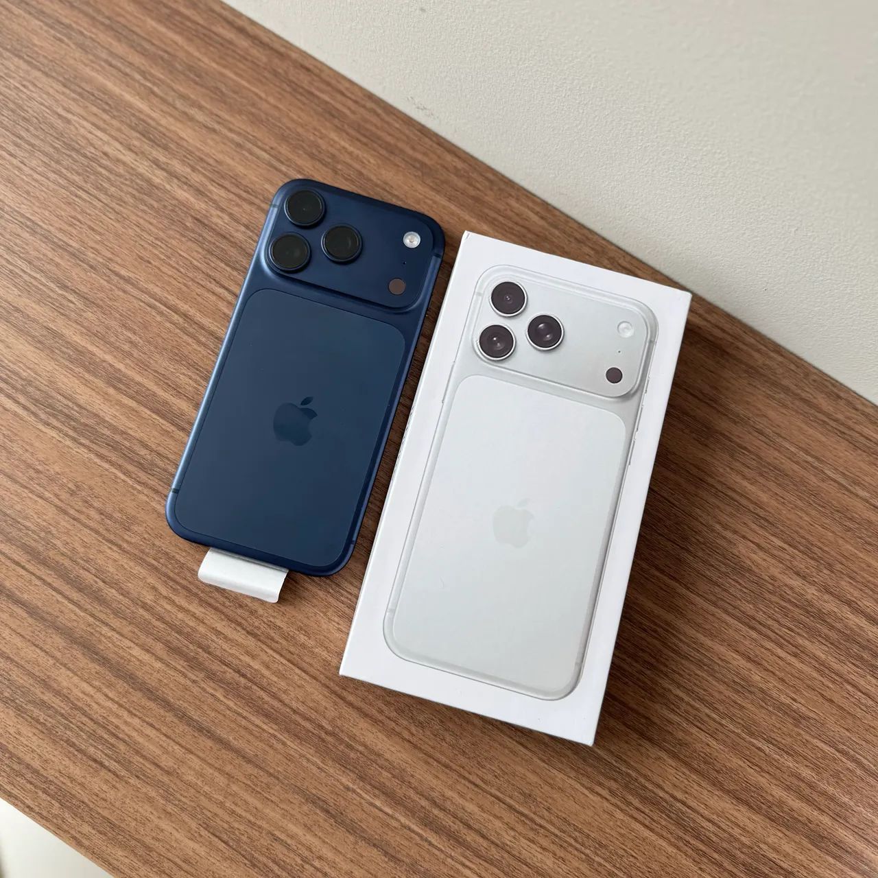 iPhone 17 Pro Deep Blue - Foto 2