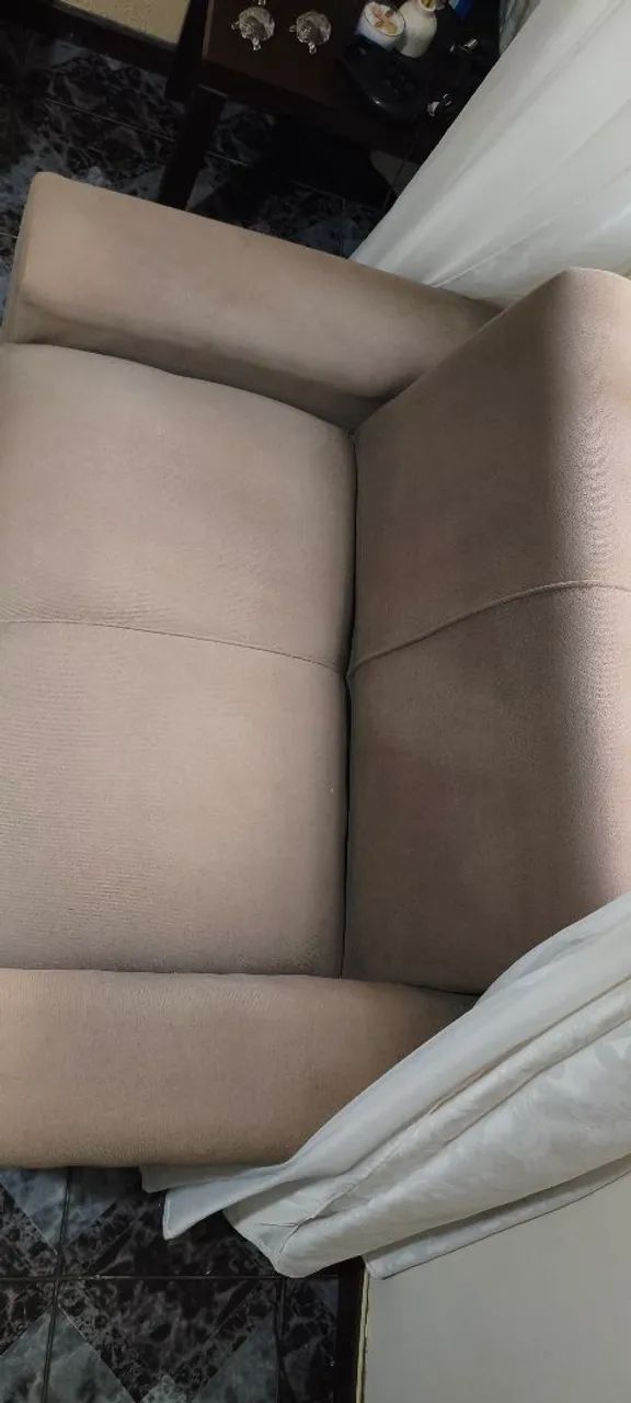 Vendo Sofá de 2 Lugares em Suede Conservadíssimo. - Foto 4