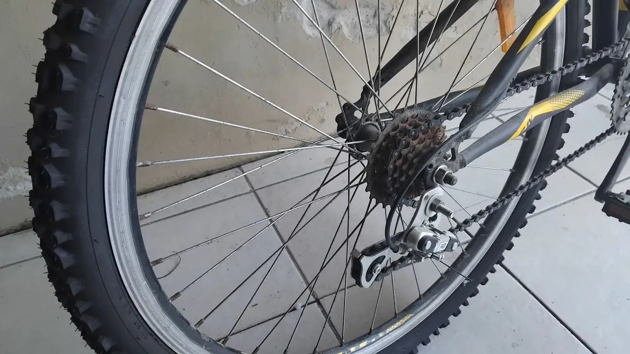 Bicicleta aro aro 26 - Foto 2