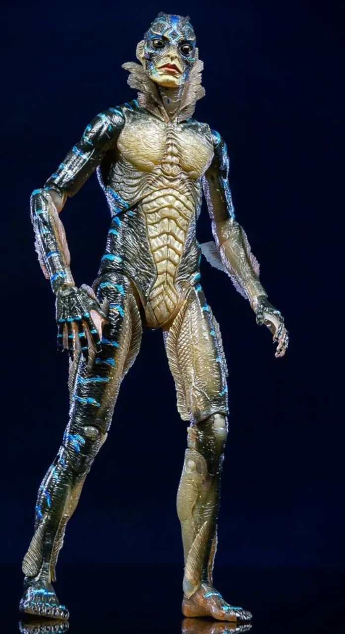 Action figure A Forma da Água Neca - Foto 3