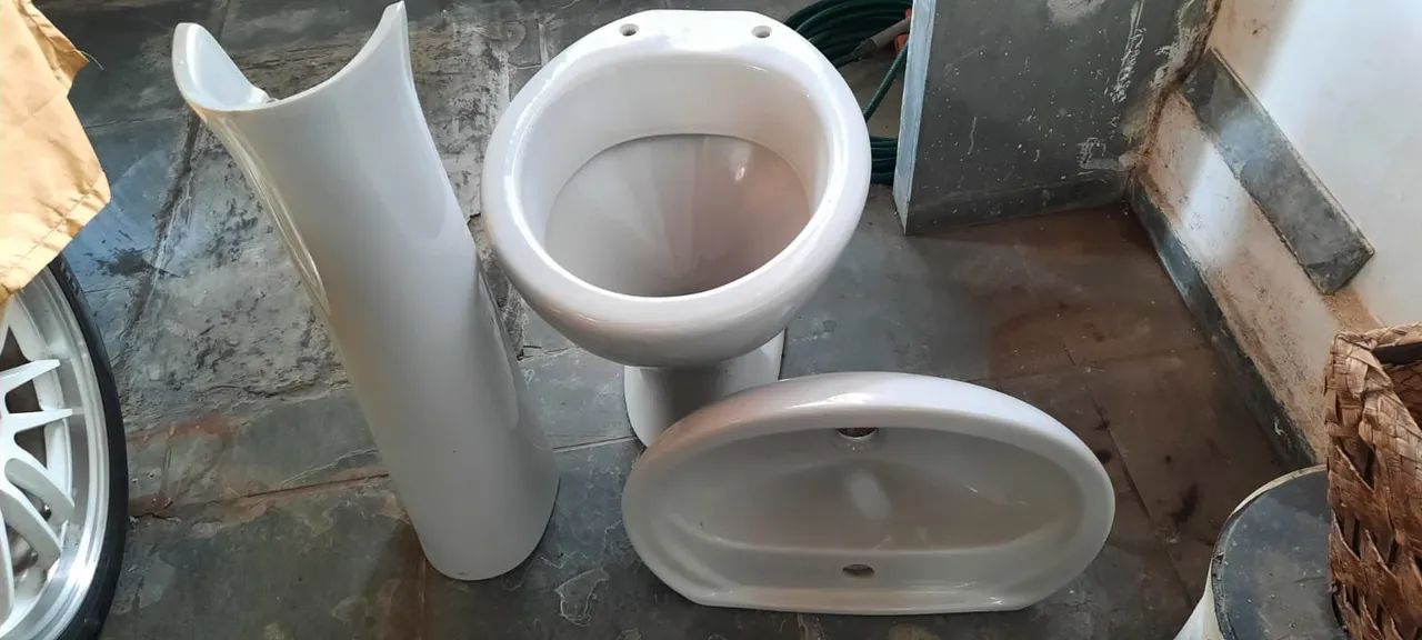 Kit vaso e pia de banheiro