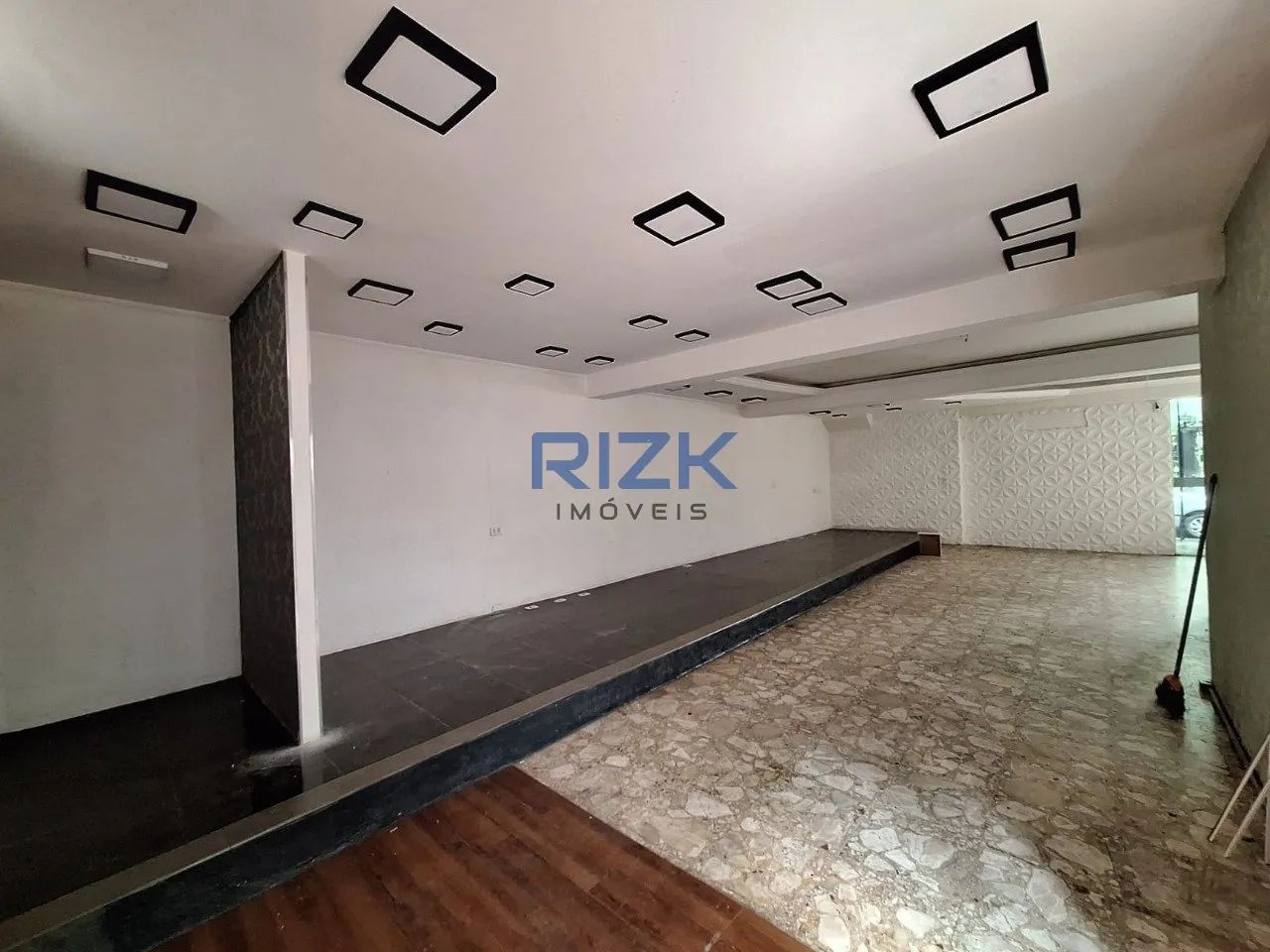 Casa comercial localizado em área nobre - Foto 4