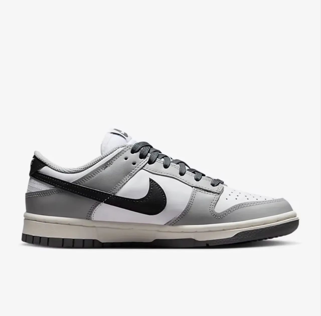 Tênis Nike Dunk - Cinza e Preto  - Foto 4