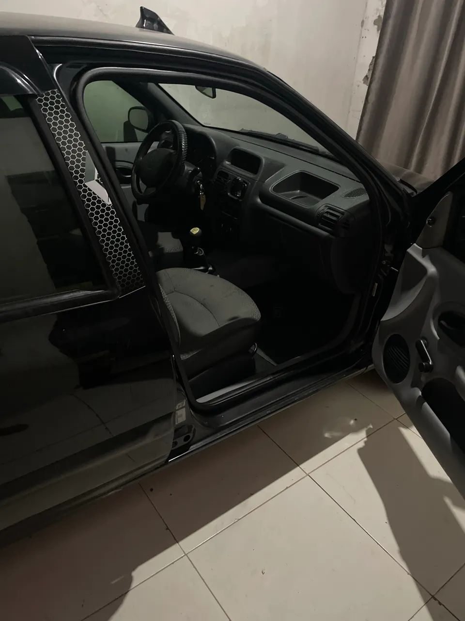 Renault Clio Hi-flex 1.0 16V 5P 2011 - Foto 3