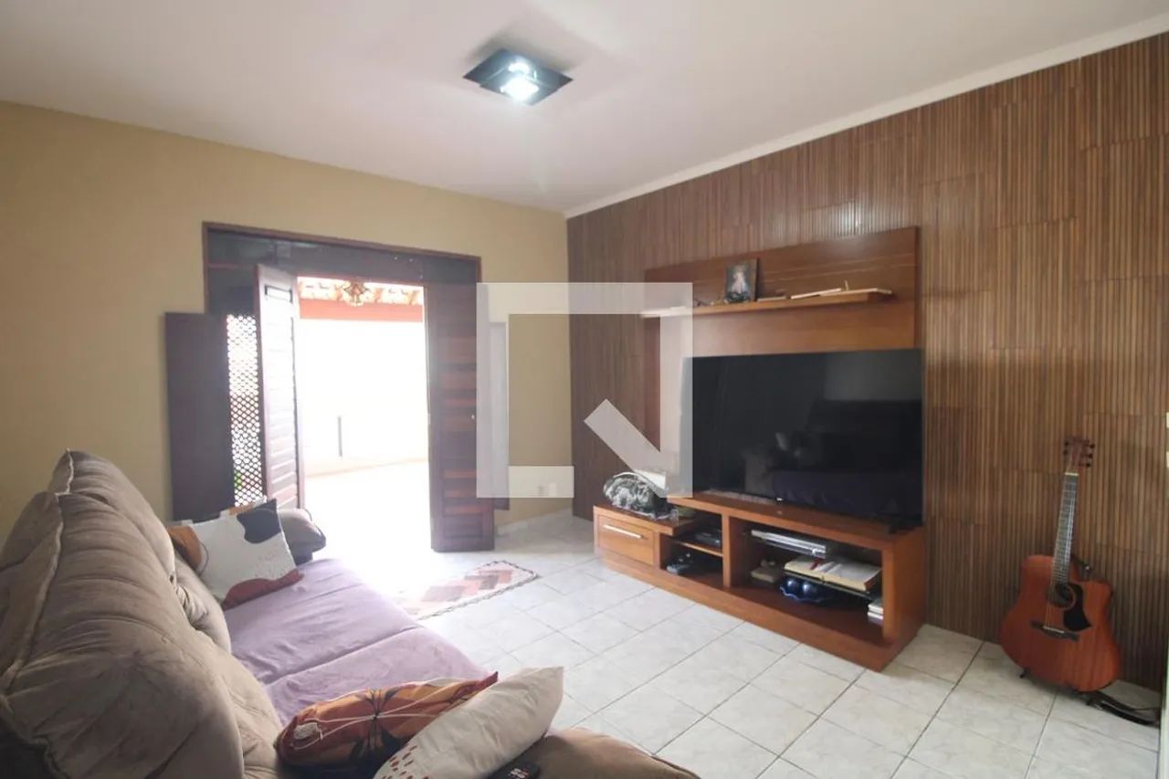 Casa à Venda - Cidade Dutra, 3 Quartos, 250 m2
