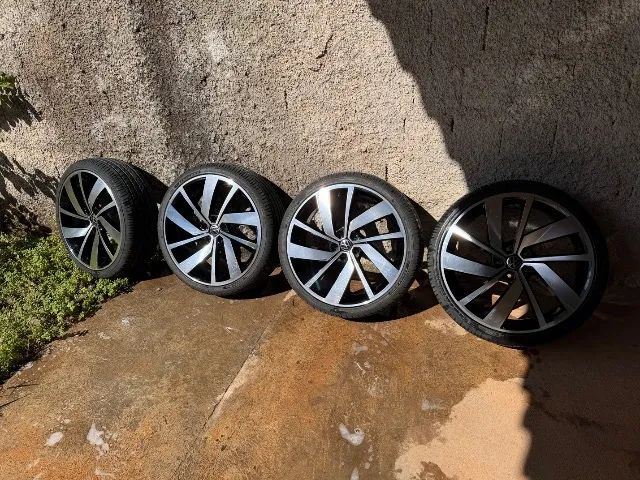Roda do Jetta gli aro 20 225/30 