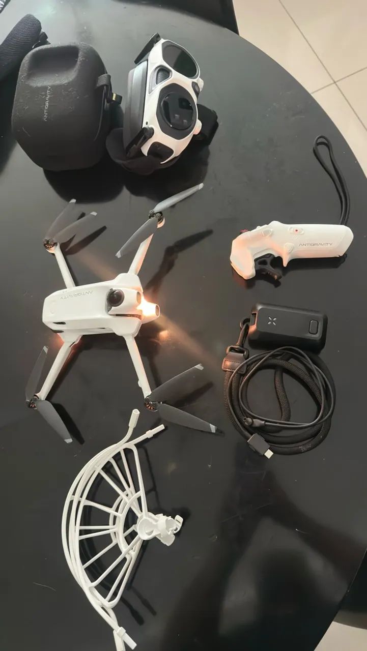 Drone Insta360 8K 360° - Branco  - Foto 4